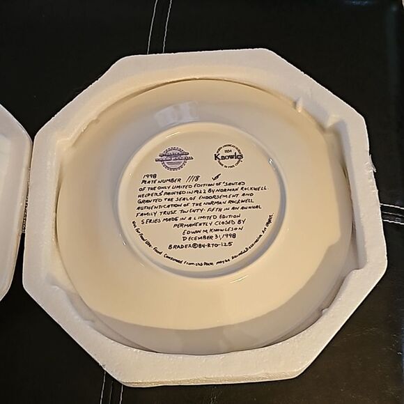 Vintage 1998 Collectable Norman Rockwell Christmas Plate, Excellent Condition - Picture 2 of 3